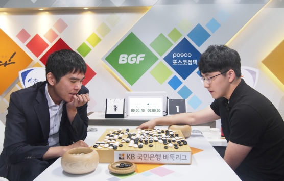 '다웠던' 이세돌, 김지석 꺾고 5연패 탈출 
